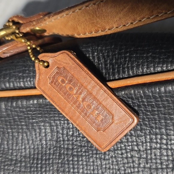 Vintage coach two tone - Picture 11 of 13